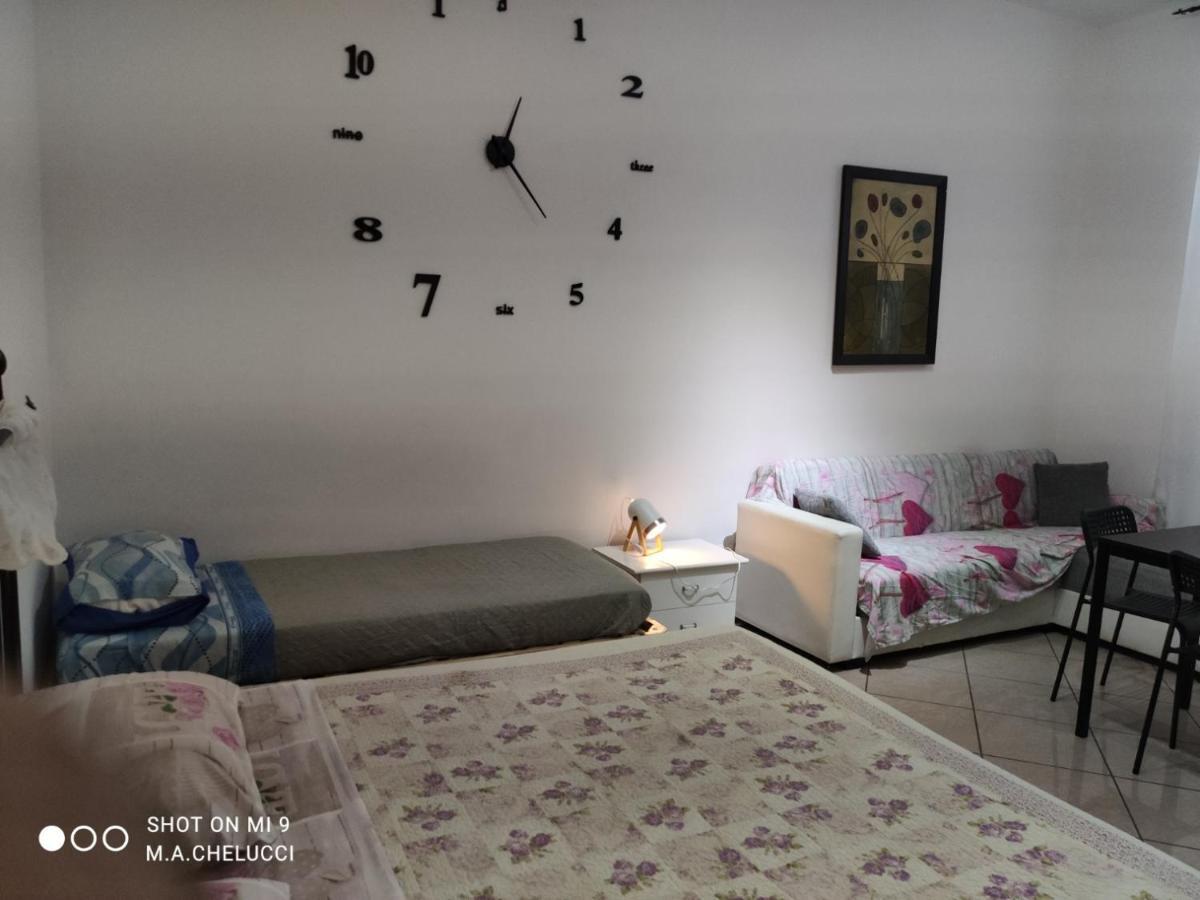 Appartamento Casa L'abbraccio Livorno Esterno foto